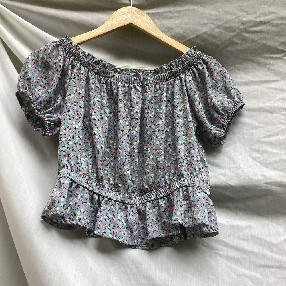 Whiteroom + Cactus cropped Elegant Floral Off-Shoulder Blouse, size medium - Picture 6 of 7